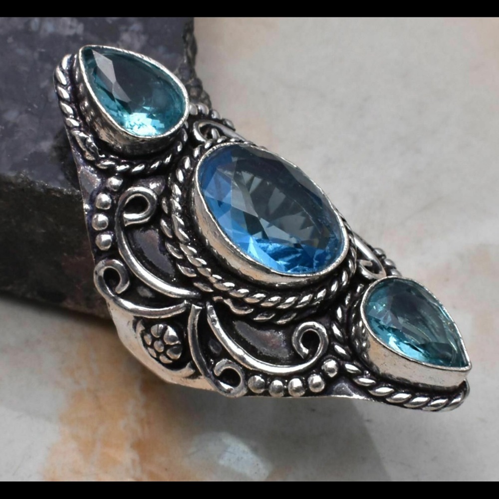 Beautiful Blue Topaz Ring